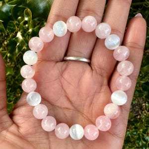 感情を癒すクリスタルブレスレット：ローズクォーツ、クンツァイト