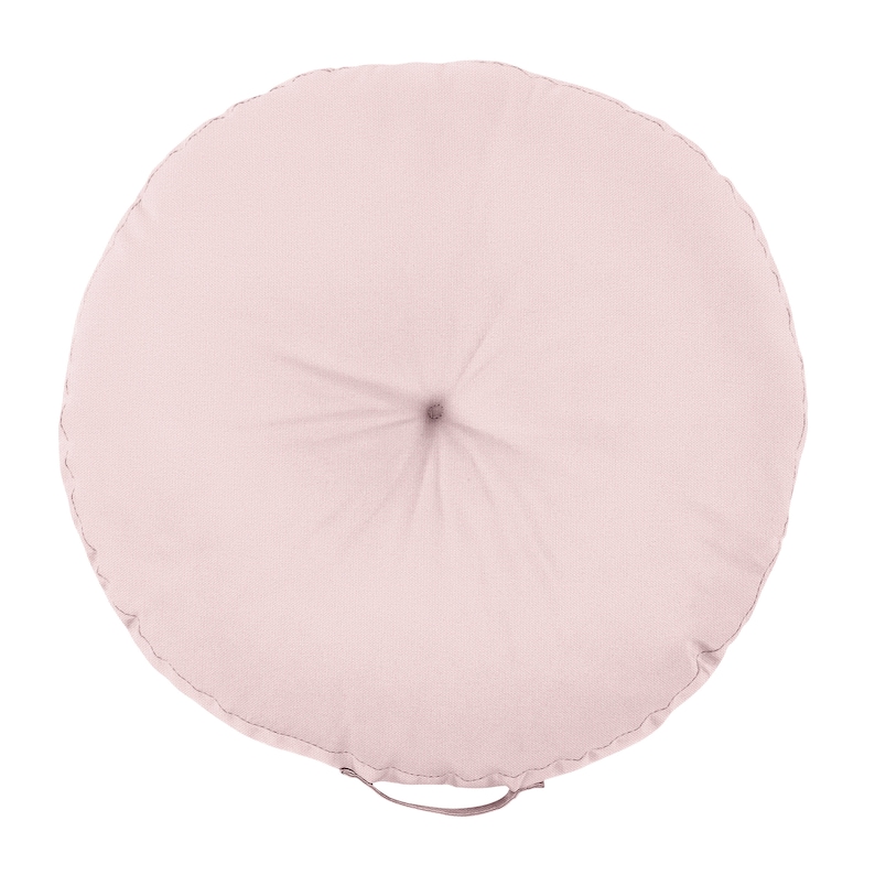 K&ouml;nnte beinhalten: Ein rundes, hellrosa Bodenkissen mit einer Knopfdetail in der Mitte. Das Kissen hat ein schlichtes, elegantes Design und ist perfekt, um jedem Raum einen Hauch von Farbe und Komfort zu verleihen.