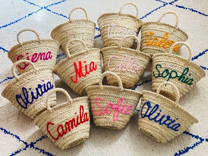 PERSONALIZED BASKET,bridal shower bags,customized straw bags,custom beach bag,straw tote,embroidered bags 