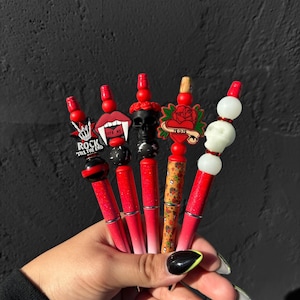 Spooky Pens, Spooky Stationery, Emo Stationery, Witchy Pen, Witch Stationery, Vampy Stationery, Vampy pen, Skull stationery, Beaded pens