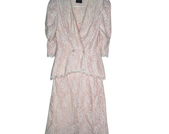 1980s Cachet Bari Protas Victorian Romantic Lace Peplum Suit Set USA Size 4