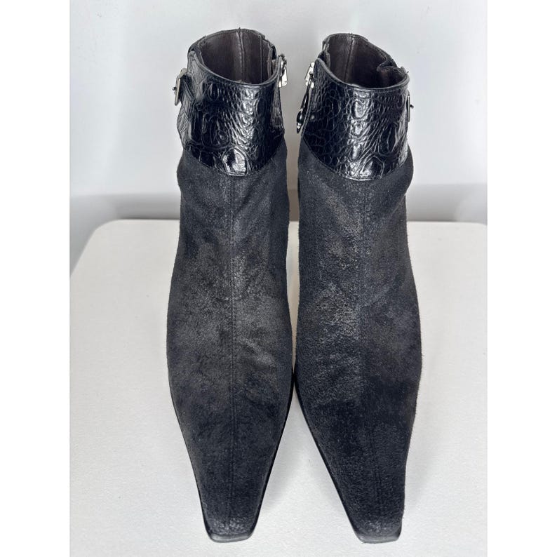 Bottines Donald Pliner en daim noir, bout pointu, talon chaton 7,5 image 8