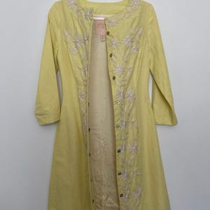 Vestido recto de lino y algodón amarillo limón bordado de Plenty Tracy Reese de Anthropologie, talla 6 imagen 10