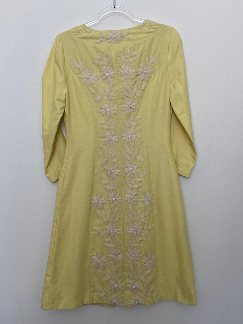 Vestido recto de lino y algodón amarillo limón bordado de Plenty Tracy Reese de Anthropologie, talla 6 imagen 4