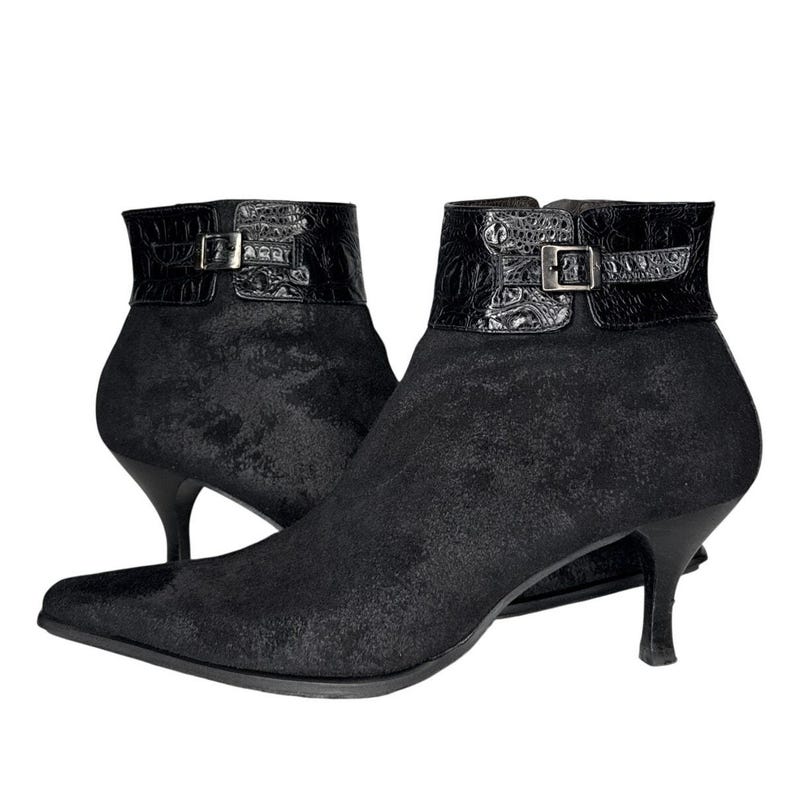 Bottines Donald Pliner en daim noir, bout pointu, talon chaton 7,5 image 1