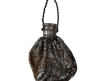 Vintage 1920s Art Deco Flapper Silver Tone Mesh Coin Purse
