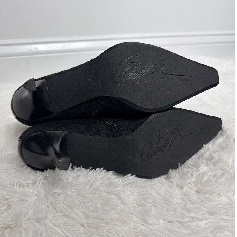 Bottines Donald Pliner en daim noir, bout pointu, talon chaton 7,5 image 15