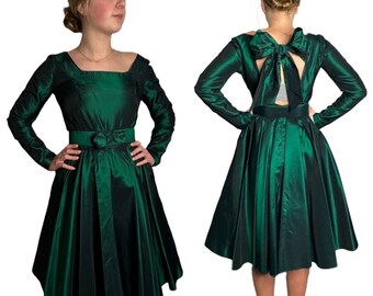 Vintage Emerald Green Taffeta Iridescent 80's Party Dress with open back with bow tie and matching belt size X Small