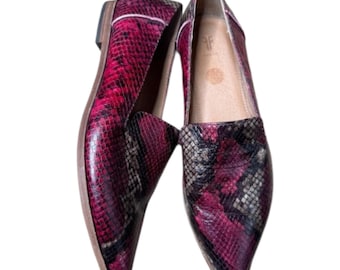 1990s/2000s Frye Burgundy Snakeskin Print Leather Loafers 8.5M