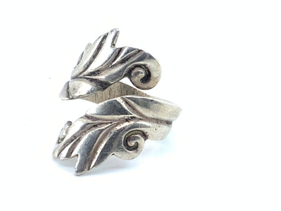Sterling Silver Scroll Ring With Leaf Pattern - image 1