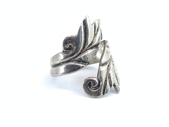 Sterling Silver Scroll Ring With Leaf Pattern - image 4