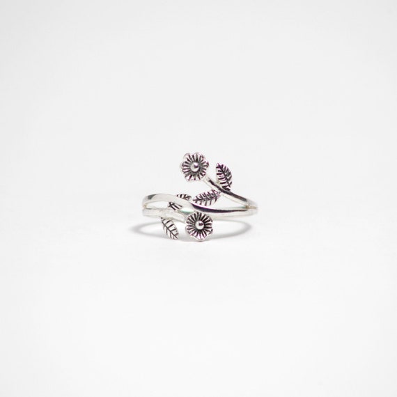Sterling Silver Floral Ring - image 1