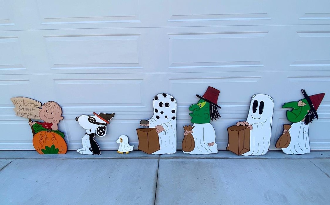 Charlie Brown Halloween Wood Outdoor Yard Art Set of 7, Lawn Decor ...