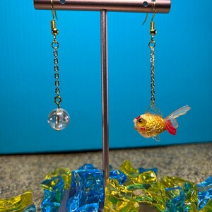 Fishy and bubble dangle earrings