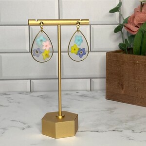 Flower Dangle Earrings, Flower Earring, Dangle Earrings, Teardrop Shaped Earrings, Flowers, Floral, Handmade, Lightweight, UV Resin Earrings