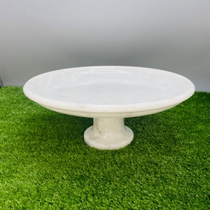Premium Cake Stand - Elegant Wedding Cake Stand and Decorative Centerpiece for Dining Table Decor - Perfect Gift for Her
