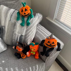 Vintage Halloween Plush Toys Set READ