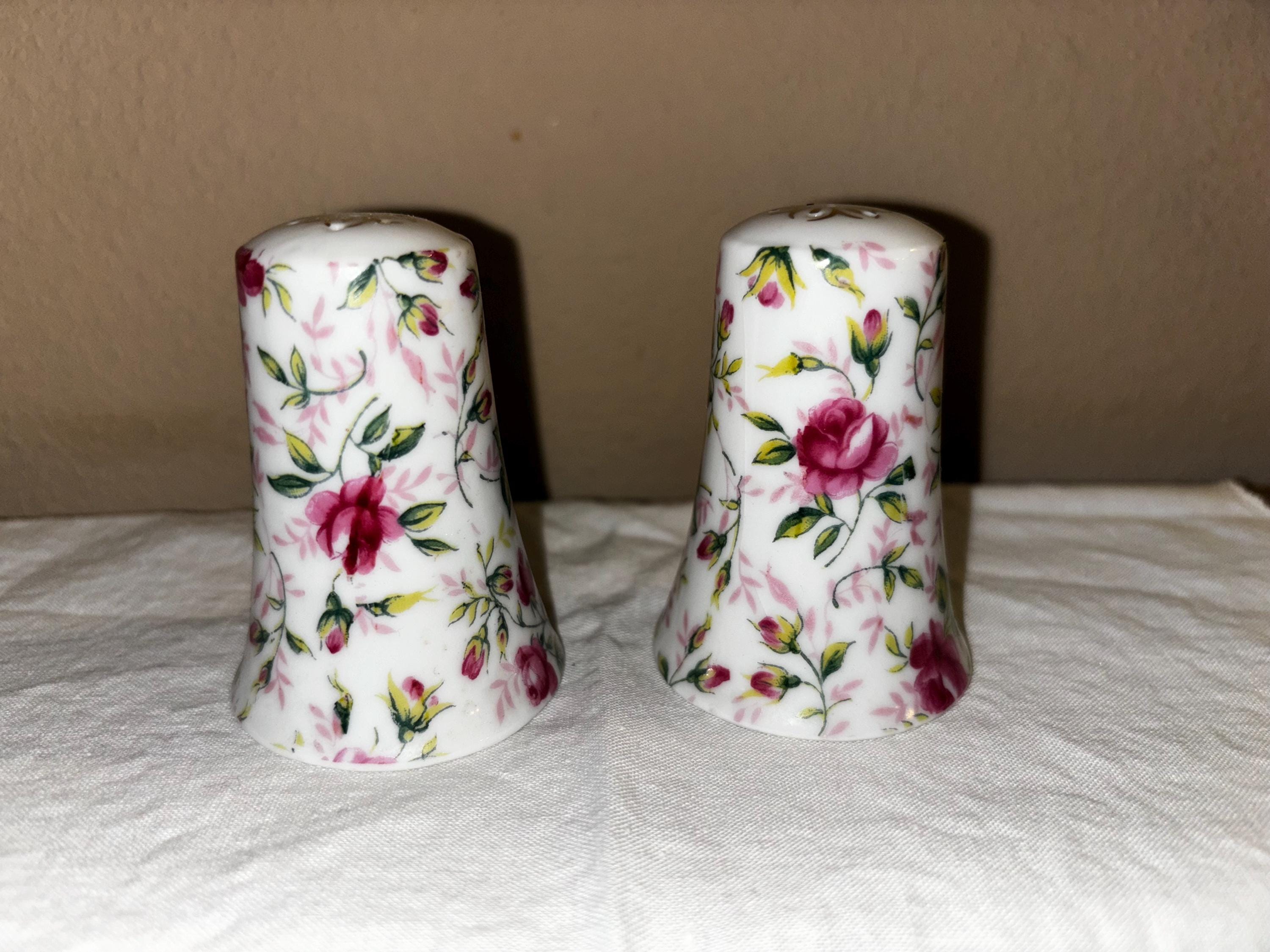 Lefton Salt Pepper - Etsy