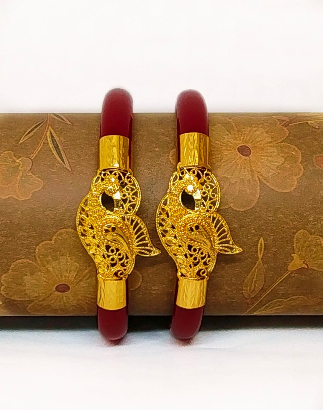 Red chudi design Clearance