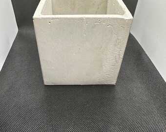 Multifunctionele decoratieve betonnen kubus