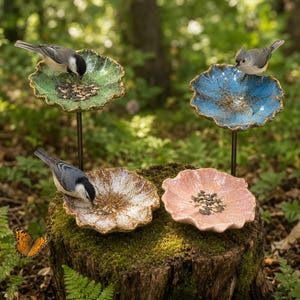 Keramik Bienenwasserstation mit Einsatz, handglasierter Keramikblumengarteneinsatz, dekoratives Vogelfutterhaus und Vogeltränke Bild 6