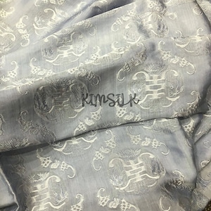 Tissu PURE MULBERRY SOIE par mètre - Soie à motifs - Tissu fait main - Fibres naturelles - Confection de robes - Cadeau pour femme - Tissu pour vêtements en soie