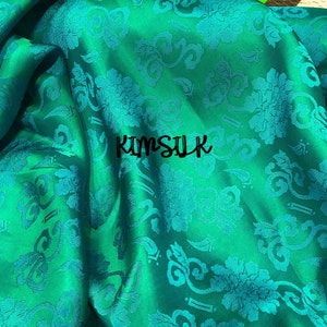 Tissu en soie pure MULBERRY par mètre - Soie florale - Fibre naturelle - Confection de robes - Cadeau pour elle - Tissu pour vêtements en soie - Tissu en soie