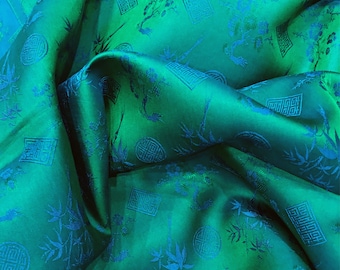 FLOR SILK fabric by the yard - Green silk with floral pattern - Handmade silk - Dress making - Gift for her - Silk apparel fabric