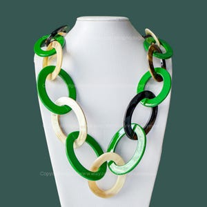 Natural Buffalo Horn Green Lacquer Necklace, Lacquer Pendant, Chain Link Necklace, Chunky Necklace, Boho Necklace, Gift for her N15