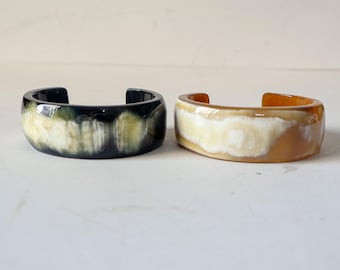 Braccialetti in corno, polsino largo a C, bracciale in vero corno di bufalo naturale, bracciale in corno, bracciale boho, gioielli in corno di bufalo, regalo per la mamma, altezza 2 cm
