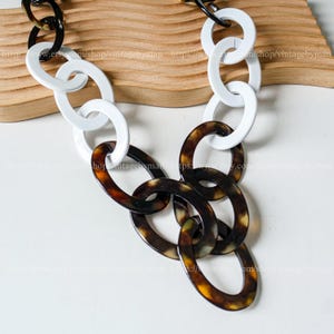 Natural Buffalo Horn White Lacquer Necklace, Lacquer Pendant, Chain Link Necklace, Chunky Necklace, Boho Necklace, Gift for her N19