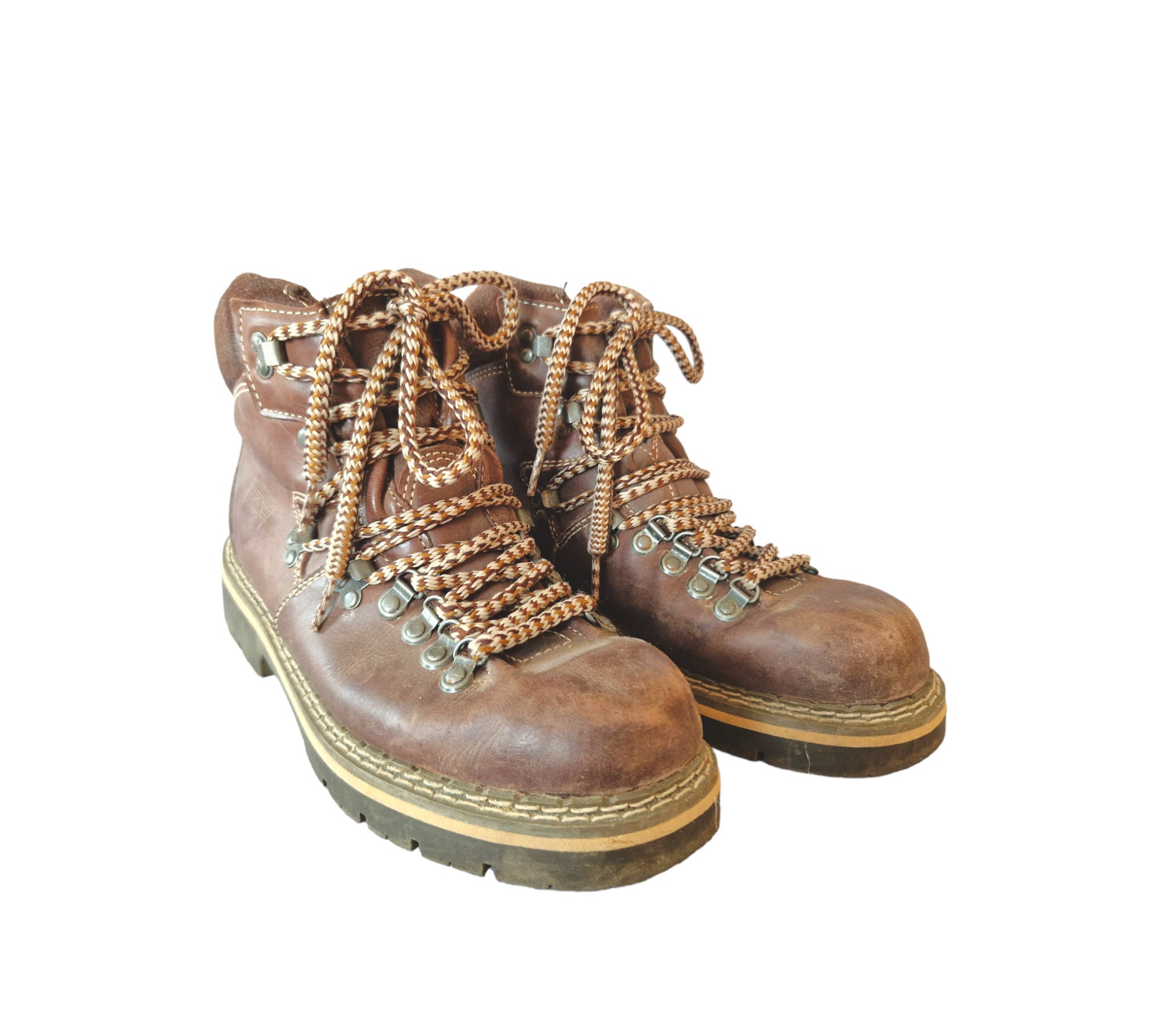 old style walking boots