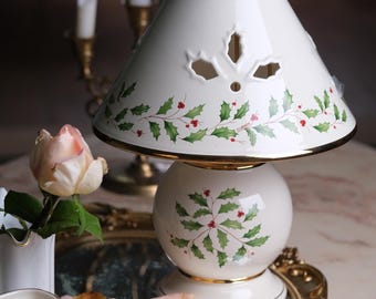 Vintage Lenox Holiday Holly Berry & Leaves  Tea Light Candle Lamp 10”