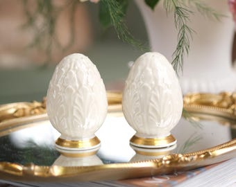 Vintage And Rare porcelain LENOX artichokes Salt And Pepper Pots Made In The USA