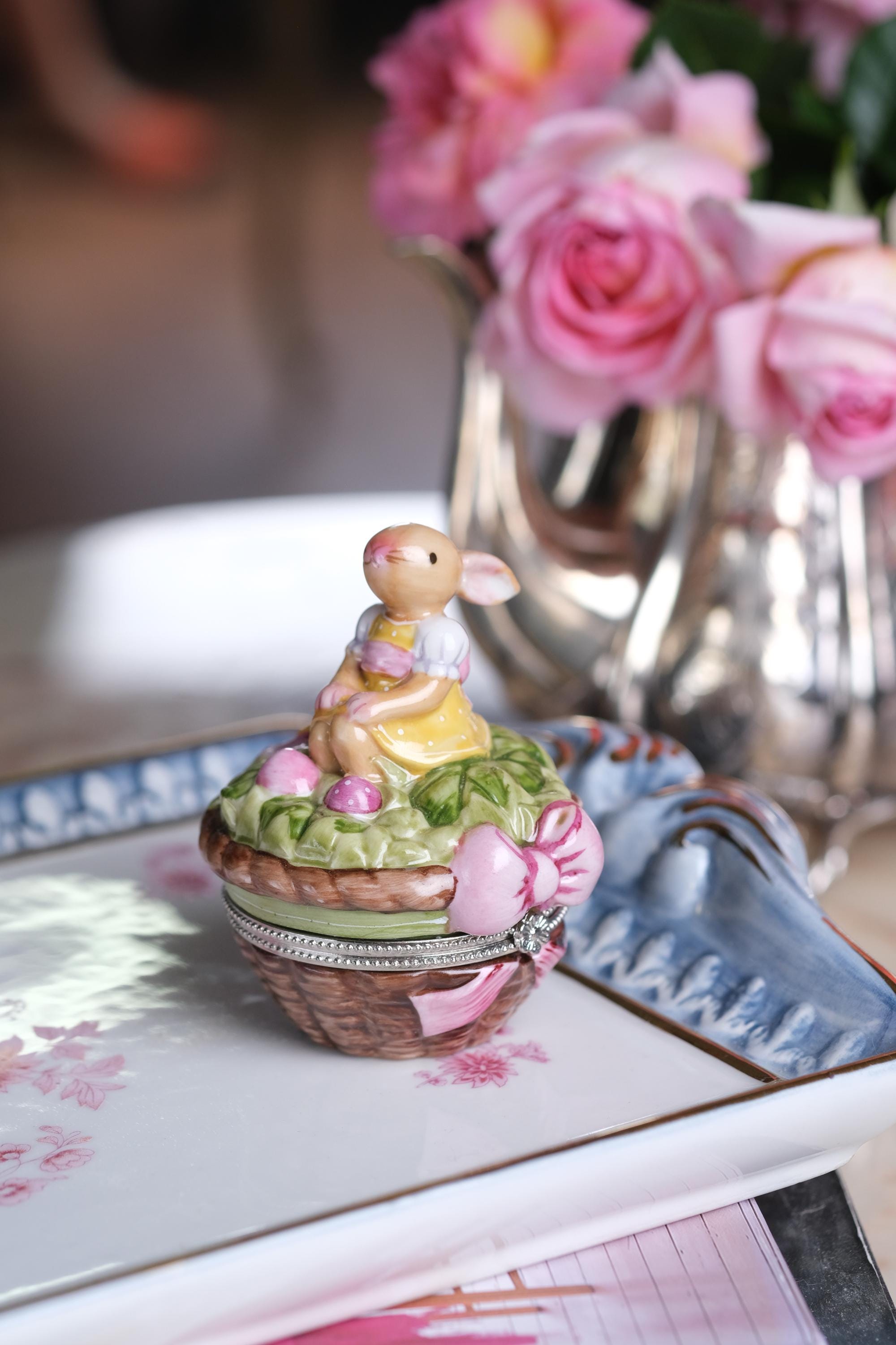 Villeroy & Boch Bunny Spring Decoration Easter Treats Basket Box