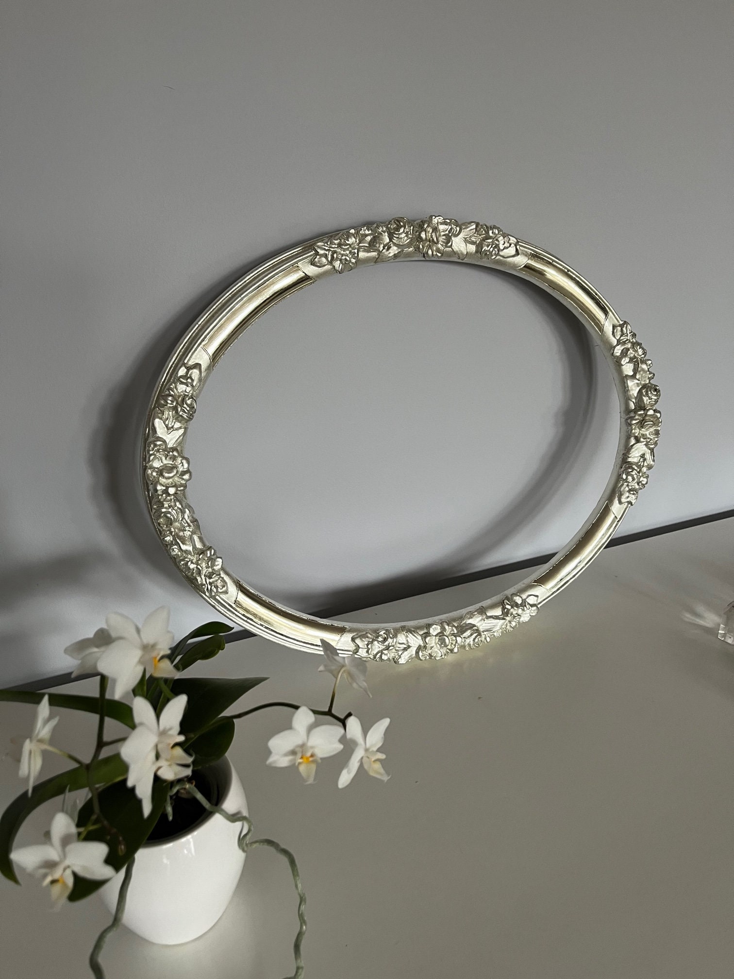 Cadre Ancien Doré à L'or Blanc et Décor Floral