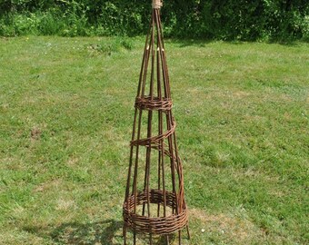 120cm Rustic Natural Willow Spiral Garden Obelisk Wicker Wood Climbing Plant Support Pyramid Frame