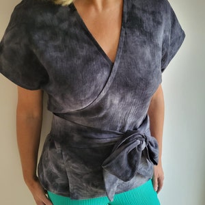 Farbauswahl - Gr.XS - XXL - Gr.34-44 - Modell Anna - Wickelbluse -  Musselinbluse - Damen - Top-  Shirt - Musselin - wrap blouse - blouse