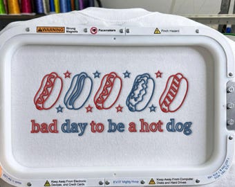 Zły dzień na bycie hot dogiem, zabawny plik do haftu na 4 lipca, patriotyczny wzór haftu na hotdoga, projekt na Dzień Niepodległości