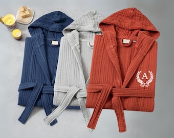 Personalized Hooded Robe Pure Cotton Bathrobe For Bride and Bridal Long Hooded Robe For Men and Women Lightweight graduation Gift
