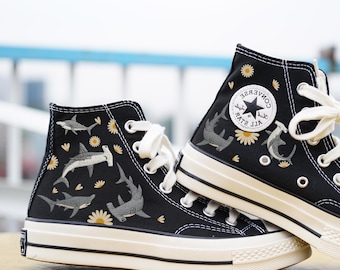 Converse con tiburón martillo bordado: zapatos Daisy personalizados