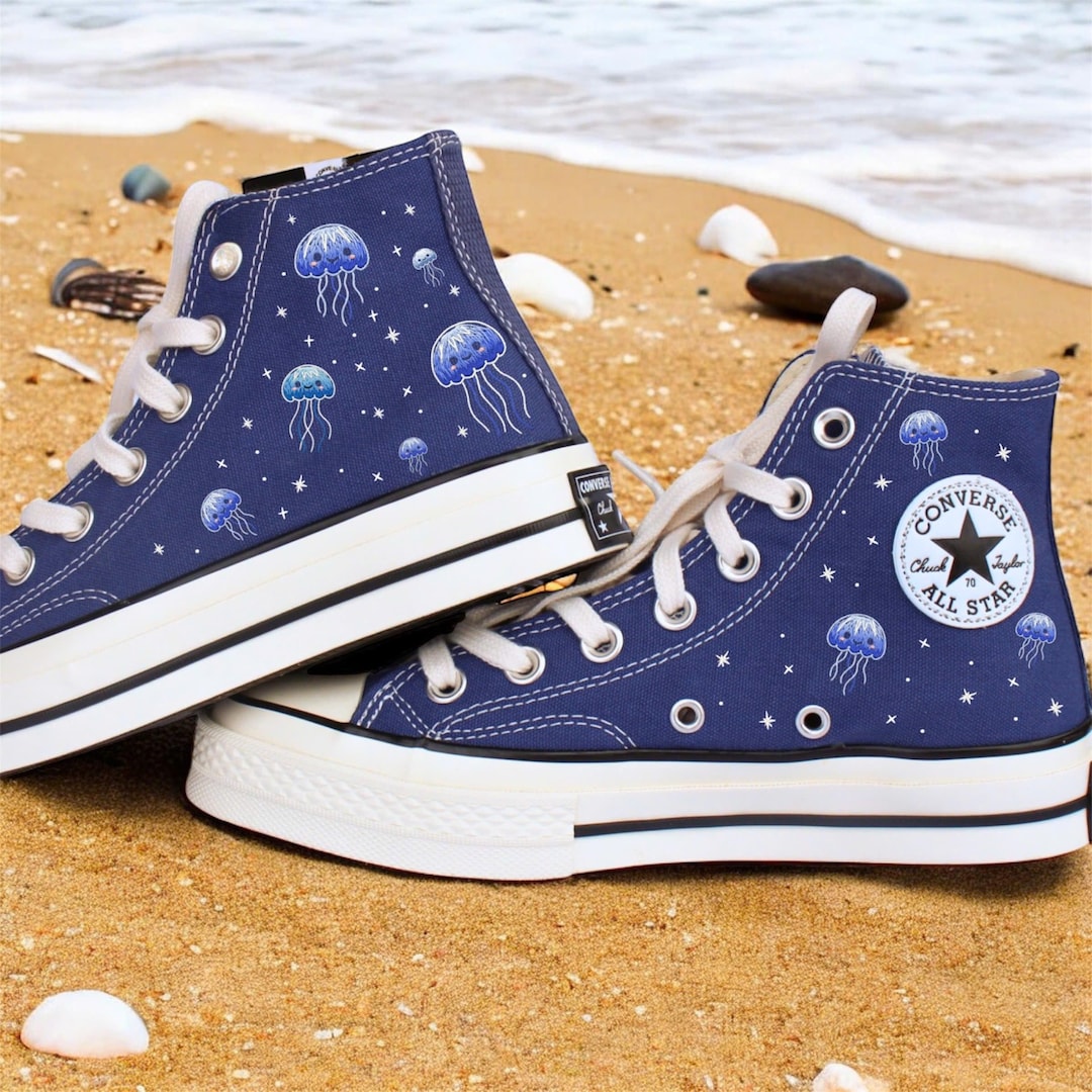 Outfit Converse Ocean Blue Jellyfish Embroidered Converse: Custom