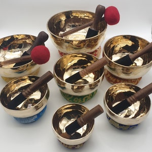 Spiritual Seven Chakra Notes Super shining  Set of 7  Singing Bowls From Nepal-Meditation-Tibetan Singing Bowl- Blessing Bowls From Monk