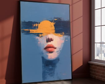 Op de afbeelding: Abstract portretschilderij met een vrouwengezicht met rode lippen en een gele horizontale band over de ogen. De achtergrond is blauw met donkerblauwe en gele penseelstreken. Het kunstwerk is ingelijst.