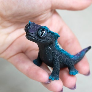 cute crested gecko figurine, crestie toy, cute reptile figurine, smiling gecko toy