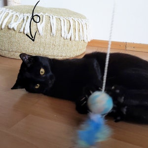 Katzenangel System Mika, Katzenspielzeug, Federspielzeug für Katzen, Filzball mit Glöckchen blau Bild 7