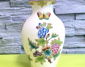 Collectible, large Herend porcelain, Victoria VBO patterned vase, rarity! New condition!