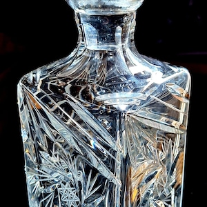 Crystal glass cogniac/whiskey carafe, hand-cut
