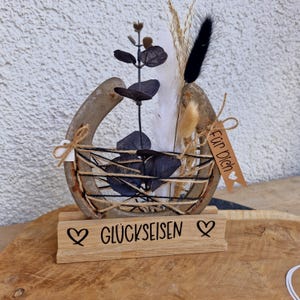 Hufeisen Deko zum hinstellen aufhängen / Holzleiste Glücksbringer Pferd / Wunscherfüller Holzsockel / Geldgeschenk Glückseisen / Tischdeko