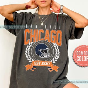 Chicago Football Vintage Style Comfort Colors T-Shirt ,Retro Chicago Football T-Shirt , Chicago Fan Gift , Sunday Football FVD12
